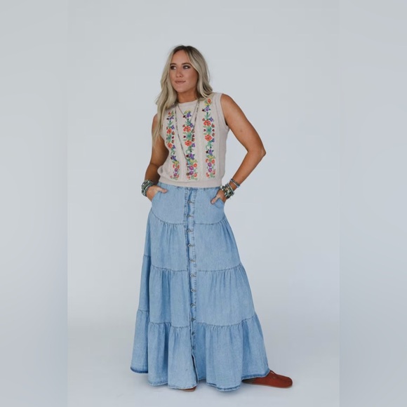 Three Bird Nest Country Mart Tiered Maxi Skirt Denim Size L Boho - Picture 6 of 12